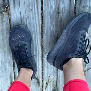 Black Hoka One One Running Shoes